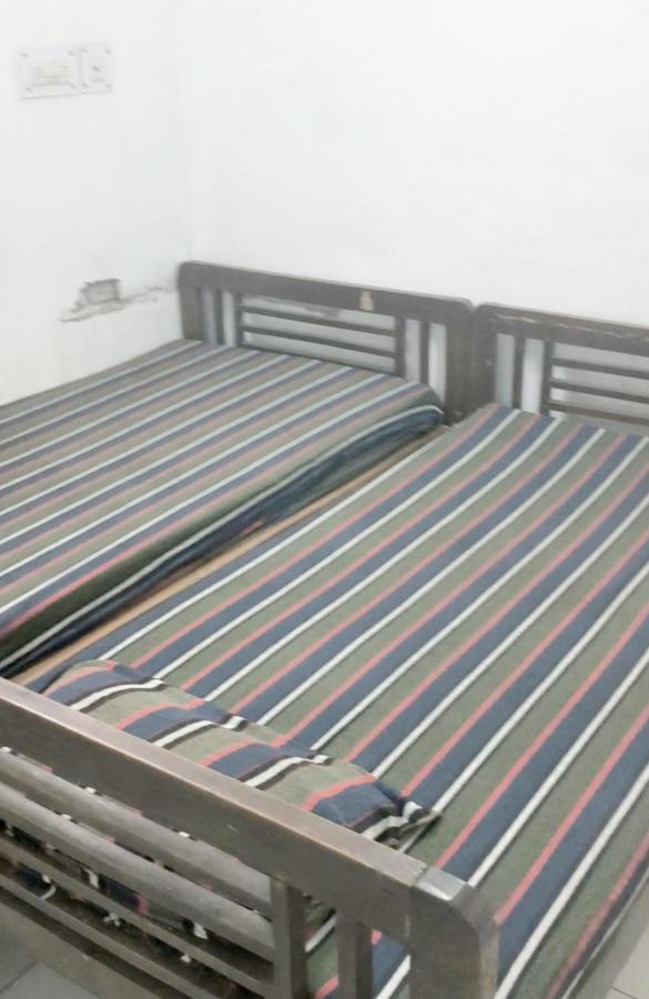 Gandhi Ganaga Guest House Váránaszi Kültér fotó