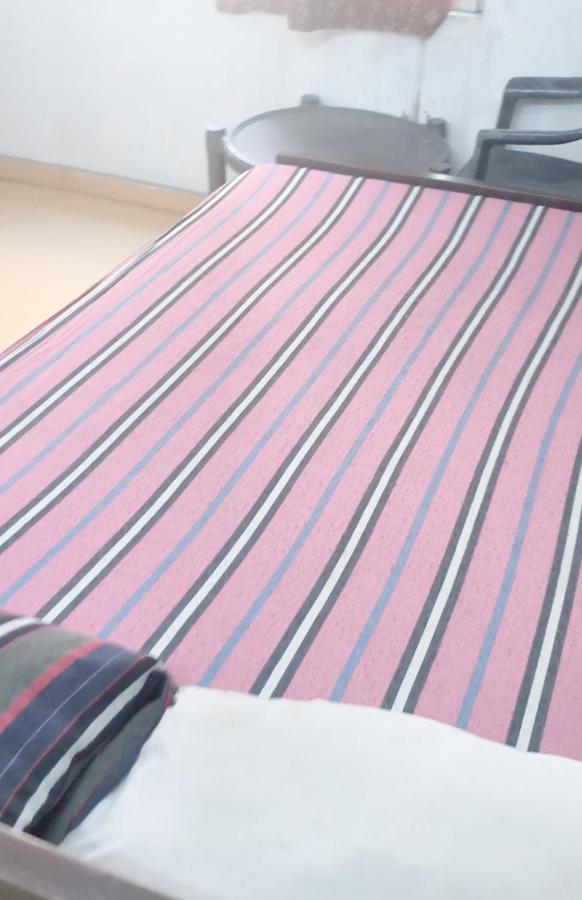 Gandhi Ganaga Guest House Váránaszi Kültér fotó